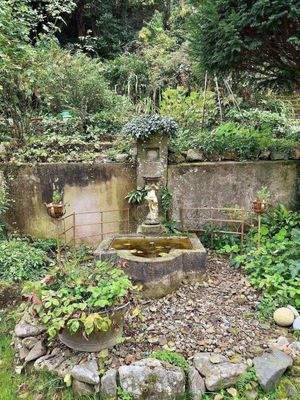 Wiehre-Günterstal: Garten für 4 sich einige Käufer