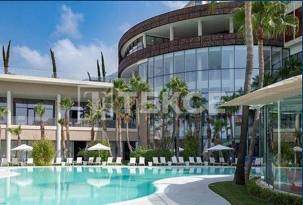 Apartment with Extensive Terrace and Modern Design in Fuengirola