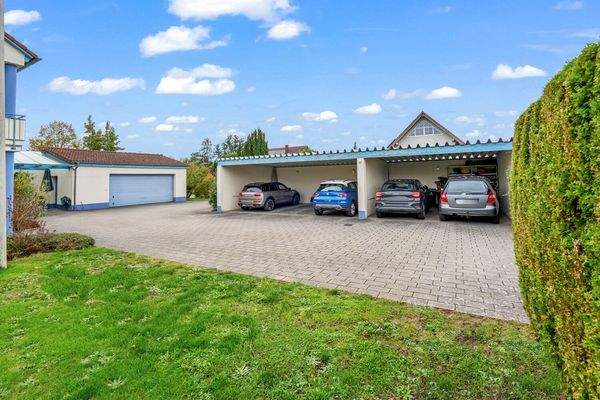 Garage und Caport