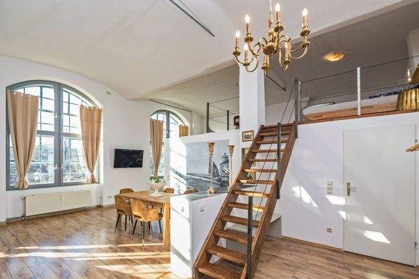 Blick vom Eingangsbereich in die Wohnung