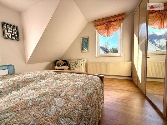 Schlafzimmeer OG