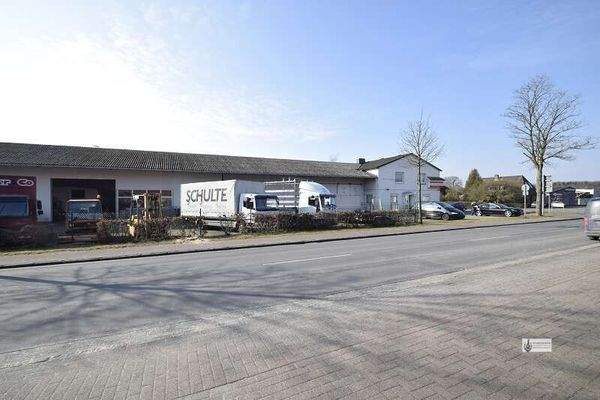 Blick auf das Gesamtgrundstück