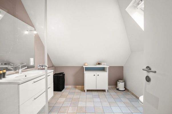 Duschbad Dachgeschoss