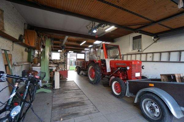 Geräumige Garage
