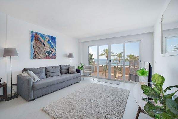 Living area in apartment in Magaluf 2