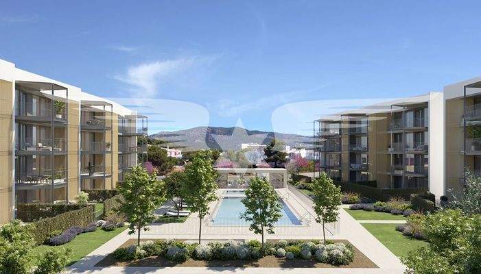 Wohnkomplex mit Gemeinschaftspool