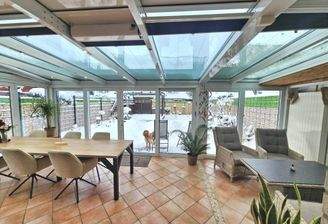 Großer Warm-Wintergarten mit Klimaanlage