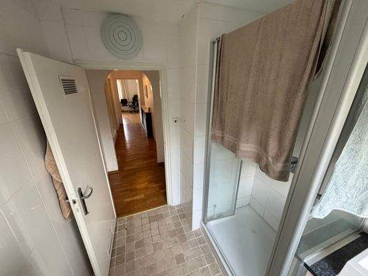 Duschbad mit Tageslicht