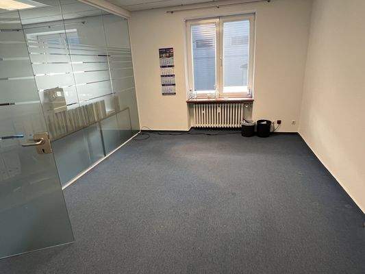 Büro EG links