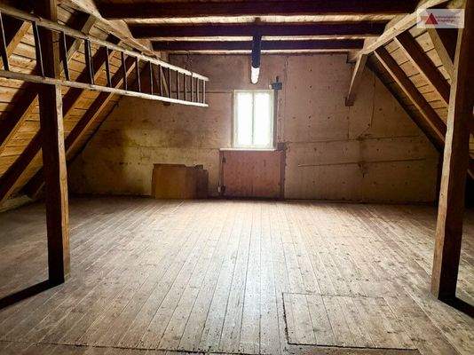 Dachgeschoss/Spitzboden