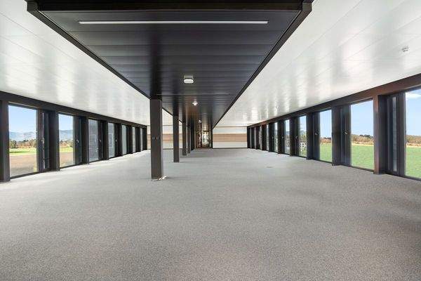 HOH_Removal_1200x800 (1).jpg