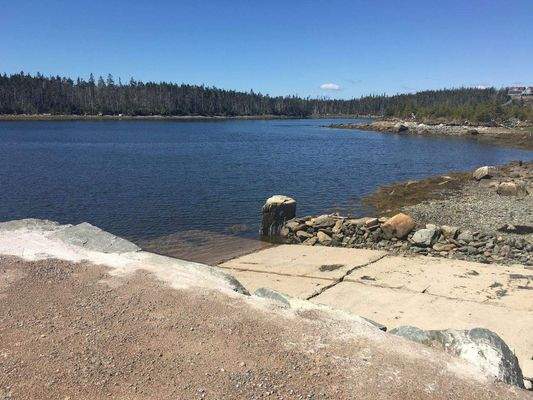 Bootsrampe Meeresbucht