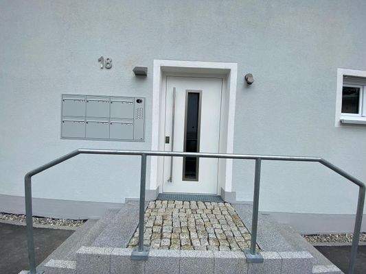 Eingang Bahnhofstr. 18.jpeg