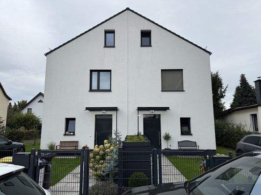 Blick zum Doppelhaus