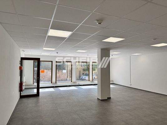 große Schaufensterfront