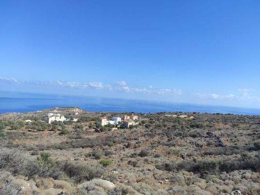 Kreta, Kokkino Chorio: Riesiges Grundstück mit Meerblick zu verkaufen