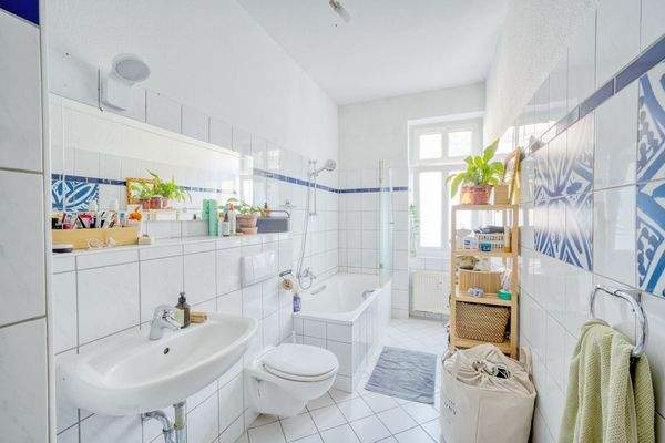 Vollbad mit Tageslicht