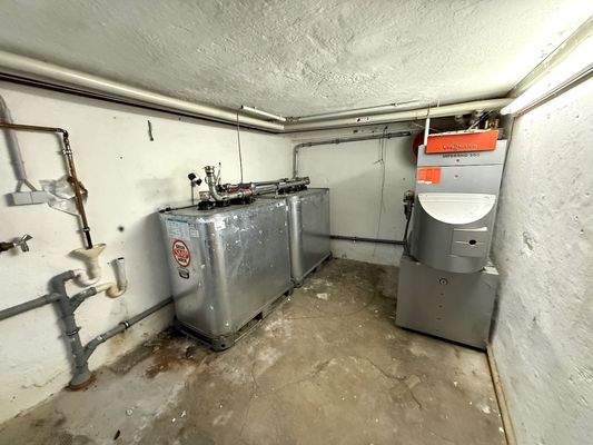 Heizung und Öltanks