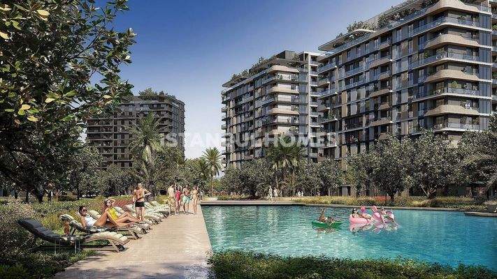 Spacious Flats in a Family Concept Complex in Bahcelievler