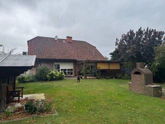 Hausansicht vom Garten aus