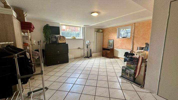 Haus li ausgebauter Keller.JPEG