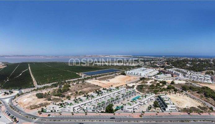 Duplex Apartments in a Popular Area of Torrevieja
