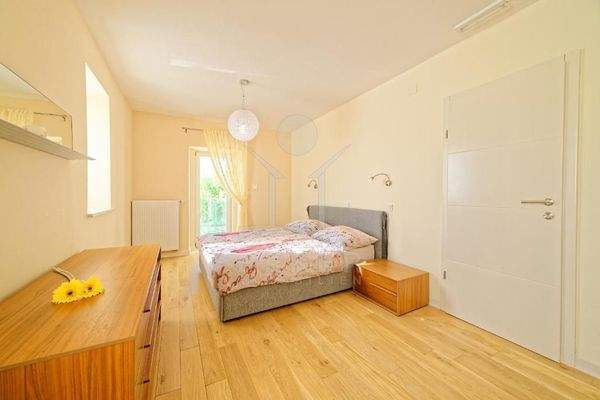 Luxuriöse Schlafzimmer mit eigenem Bad