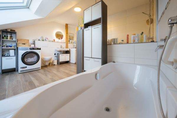 Wohnung III Badewanne