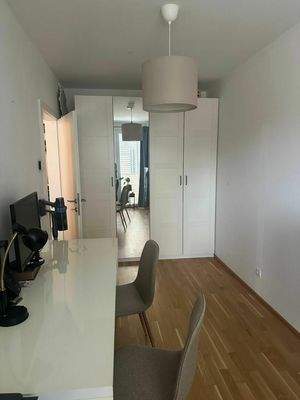 Arbeit-/Schlafzimmer