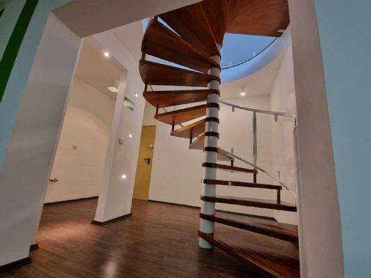 Wendeltreppe-UG