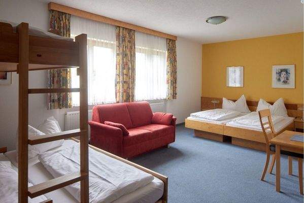 Familienzimmer mit Stockbett