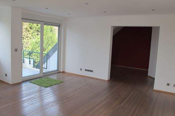 2 Hälfte Wohnzimmer.JPG