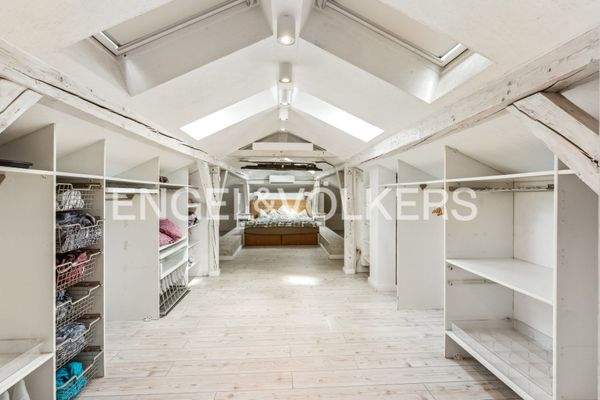 EV - Heller, weitläufiger Schlafraum