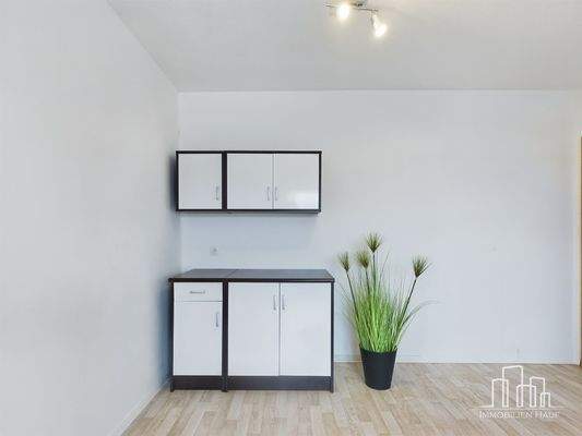 CAM02839G0-PR0200-STILL003