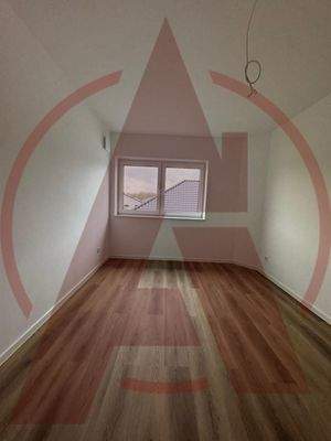 Schlafzimmer 1 mit Logo