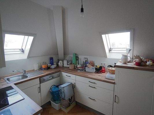 Kleine Küche im DG