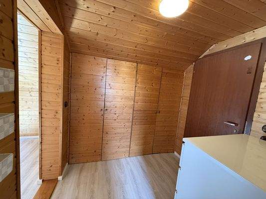 Einbauschrank im Eingangsbereich