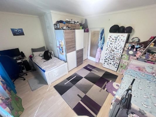 Schlafzimmer 2