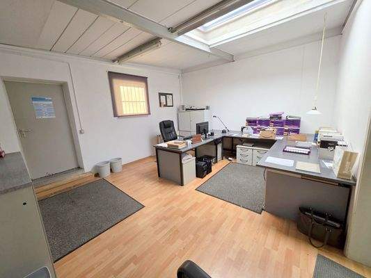 Ausschnitt Büro Halle 1