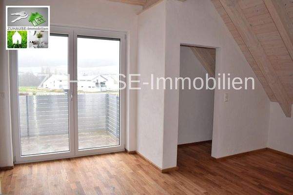 Zimmer mit begehbarem Kleiderschrank