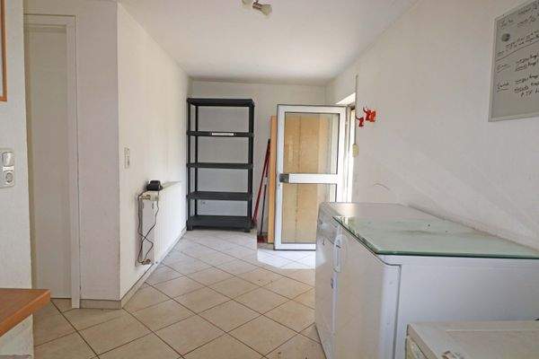 Küche1 Nebenhaus.jpg