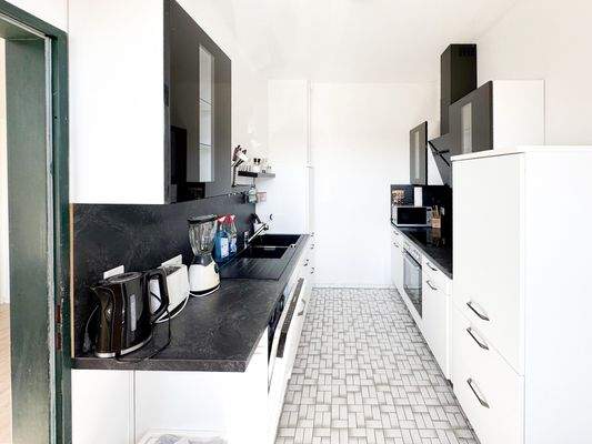 moderne Einbauküche EG