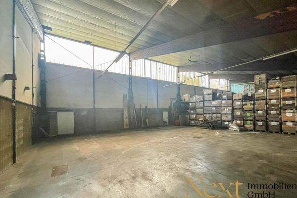 Innenansicht Lagerhalle (gegenüber) I