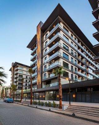 Apartments in a Complex with Pool in İzmir Bayraklı