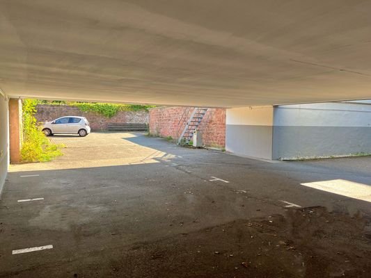 Parkplatz 2. Ansicht.jpg