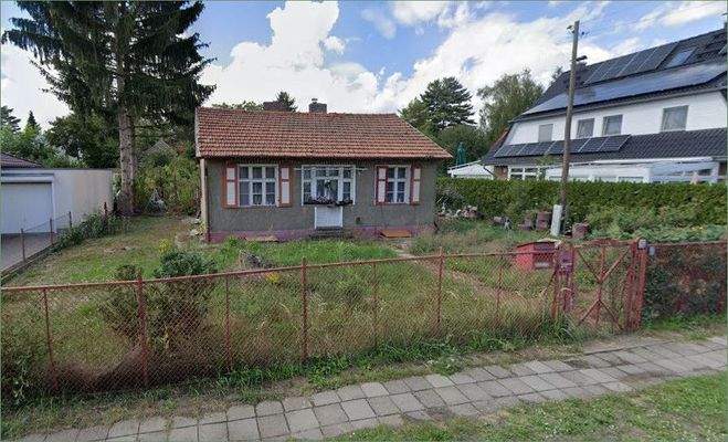 straßenseitige Ansicht