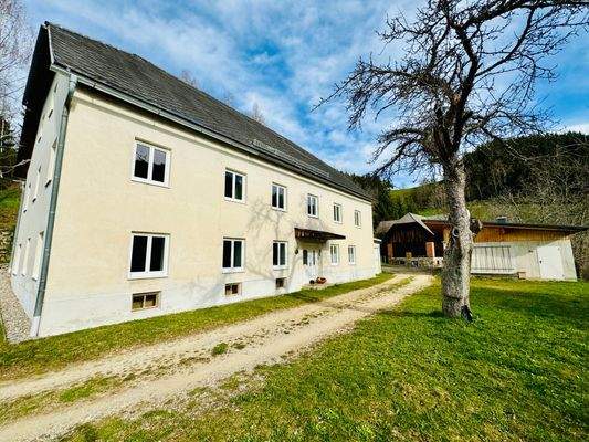 Außenansicht Wohnhaus