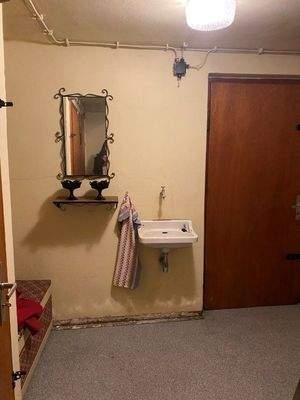 Keller mit diversen Abstell-  und Vorratsräumen