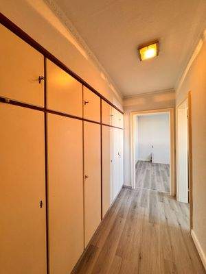 Diele II 45605 45600