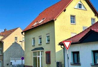 Straßenfront